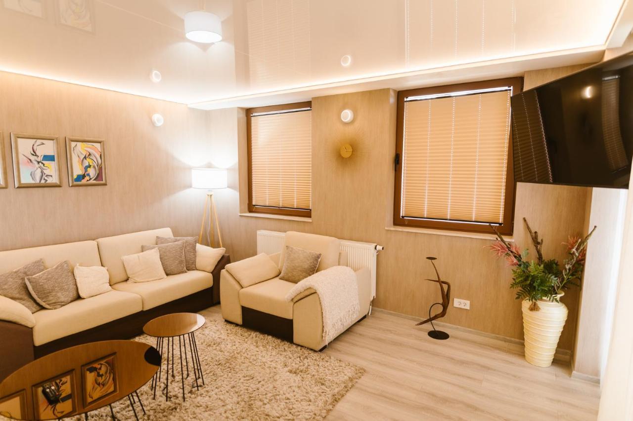 Sky View - Luxury Apartment With A Dream View 브라쇼브 외부 사진