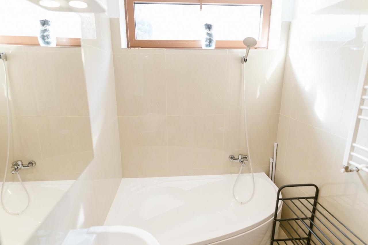 Sky View - Luxury Apartment With A Dream View 브라쇼브 외부 사진
